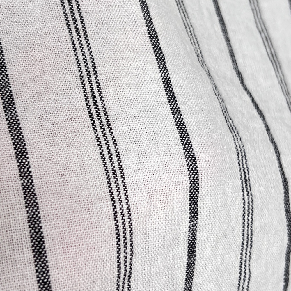 Old Navy NWT Black and White Vertical Stripe Mini Shift Skirt  Womens Size M - Picture 2 of 10